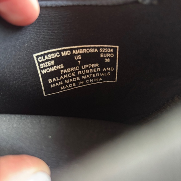 Bogs Classic Mid Lanai Blue Floral Boots Women’s Size 7 - Picture 5 of 6